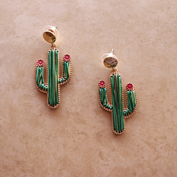 LAST ONE | Vibrant Cactus Earrings - Picture 2 of 4